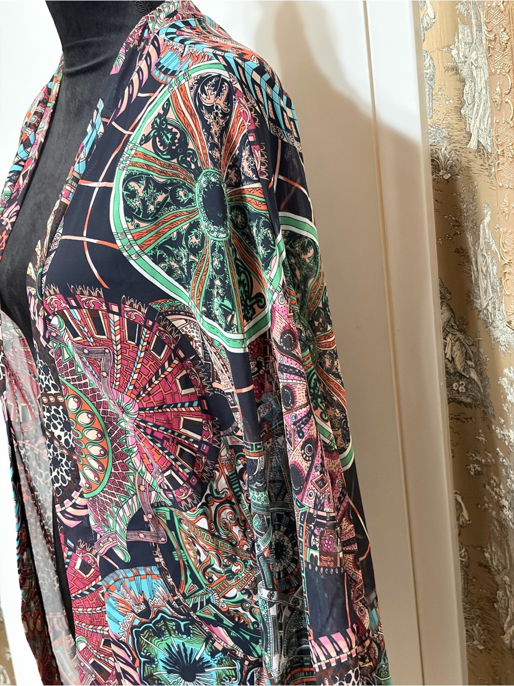 Women's Multicolor Patterned Kimono Jacket - Picture 6 of 12